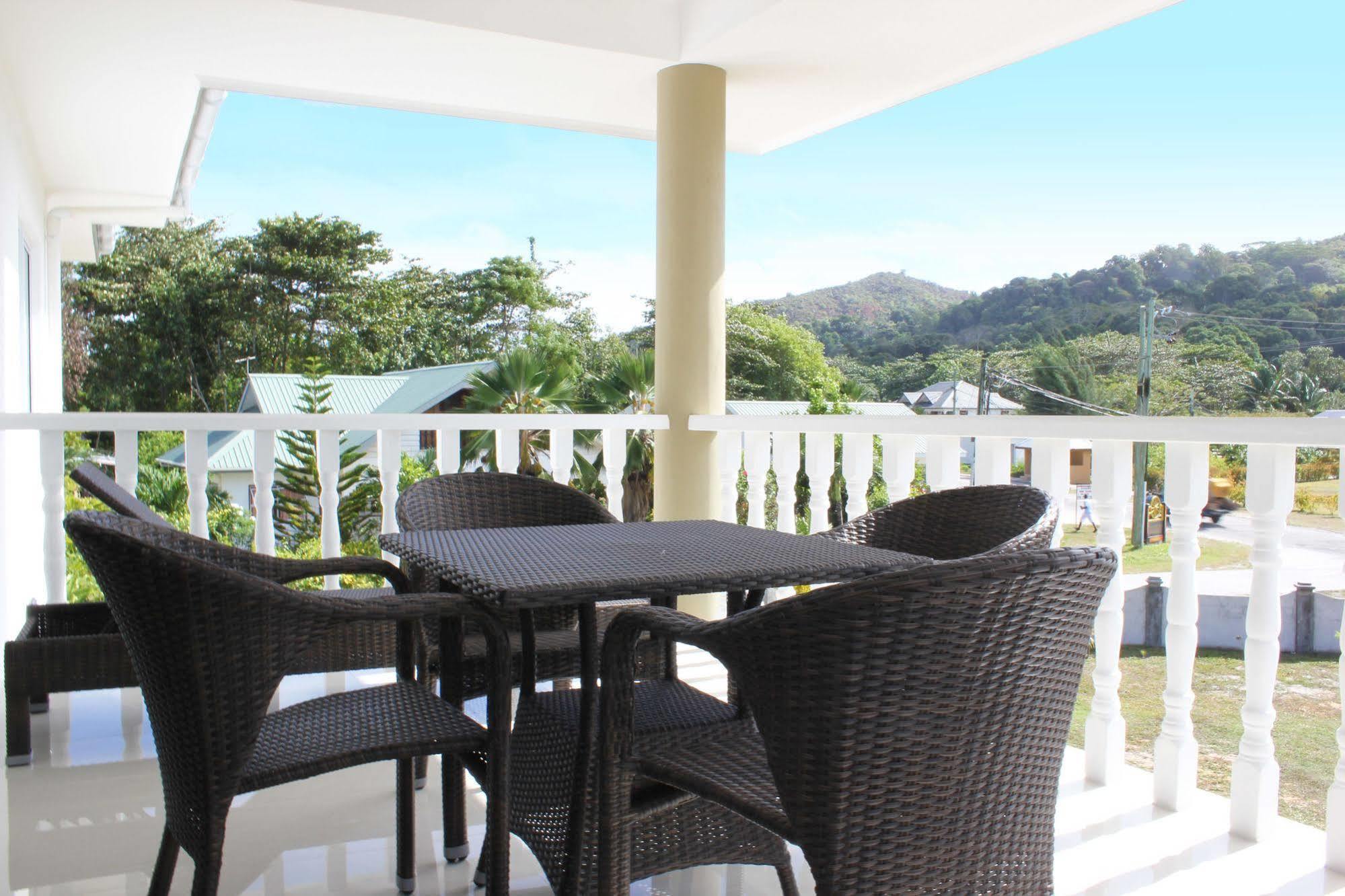 Casa Tara Villas Grand Anse  Exteriör bild